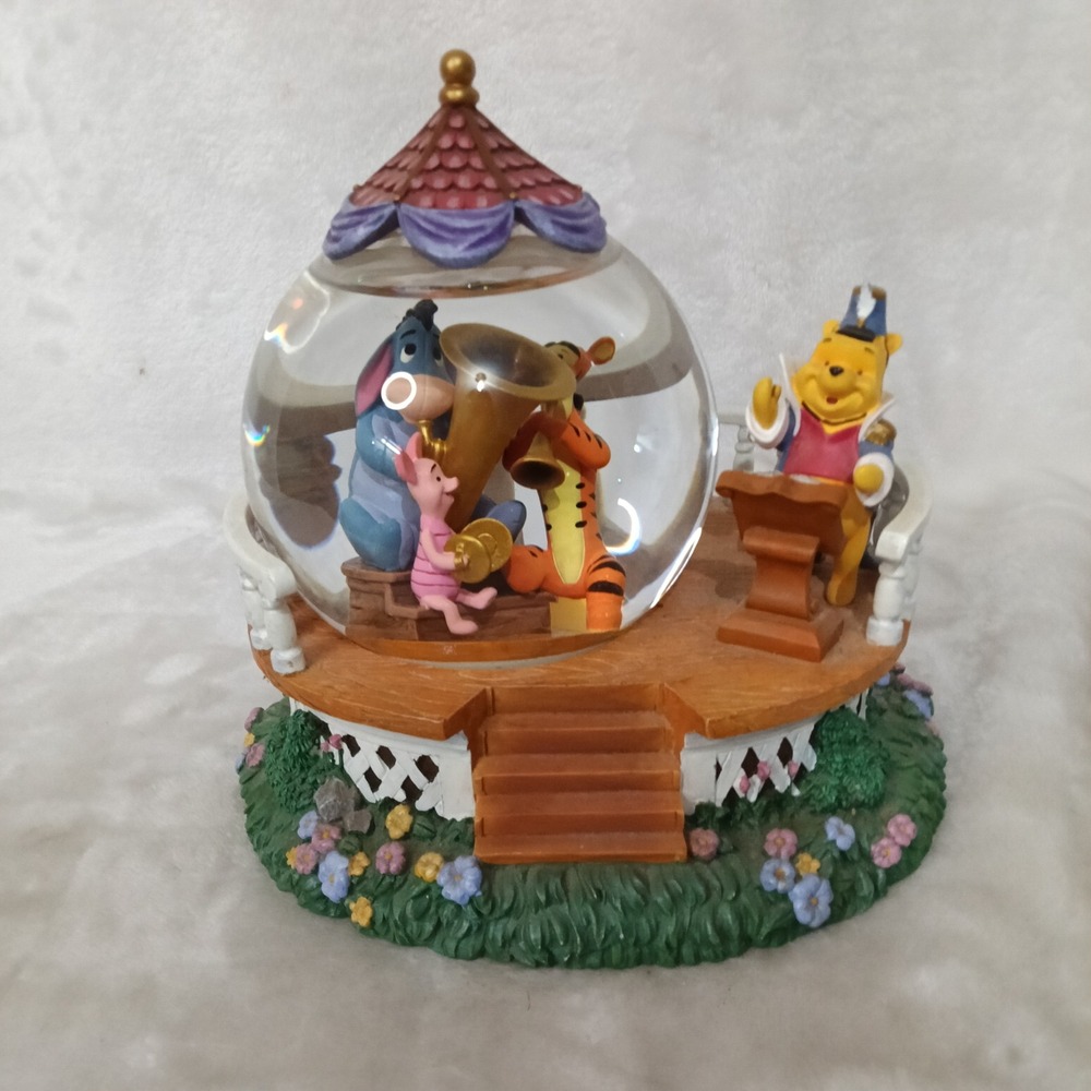 Disney Winnie the Pooh Musical Snow Globe Bandstand Eeyore Tigger Piglet